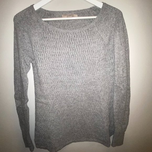 Crewneck Cozy Grey Sweater - Formal or Casual - Picture 1 of 2
